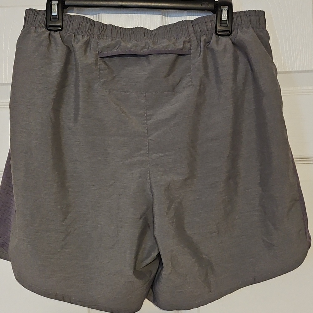 Men's Nike Dri-fit Grey Athletic Shorts with Side Panels and Inner Lining - Picture 9 of 11